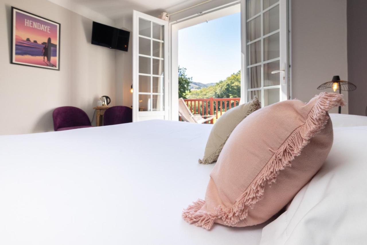Logis Hotel St Sylvestre Aldudes Buitenkant foto