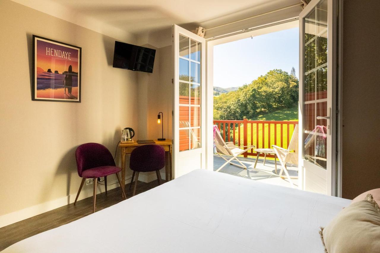 Logis Hotel St Sylvestre Aldudes Buitenkant foto