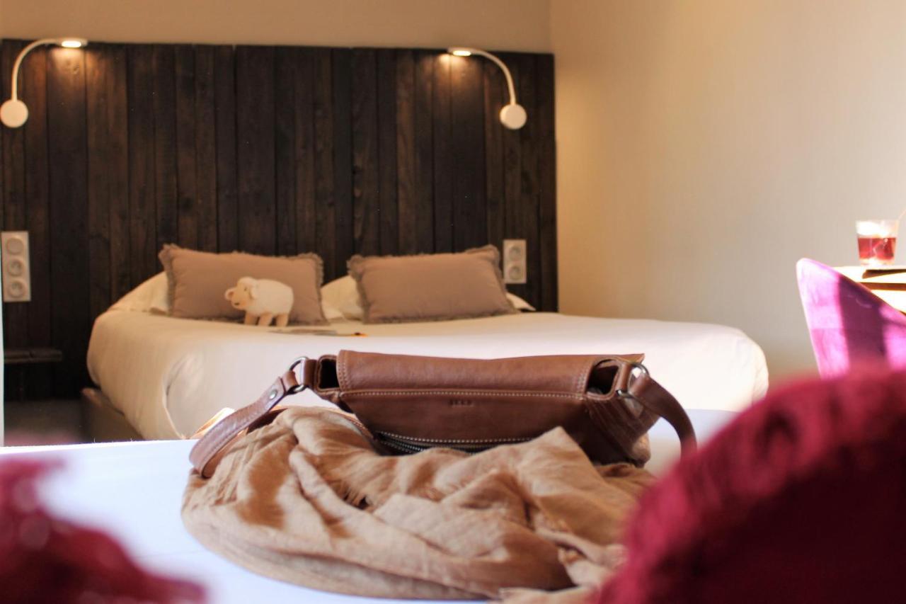 Logis Hotel St Sylvestre Aldudes Buitenkant foto