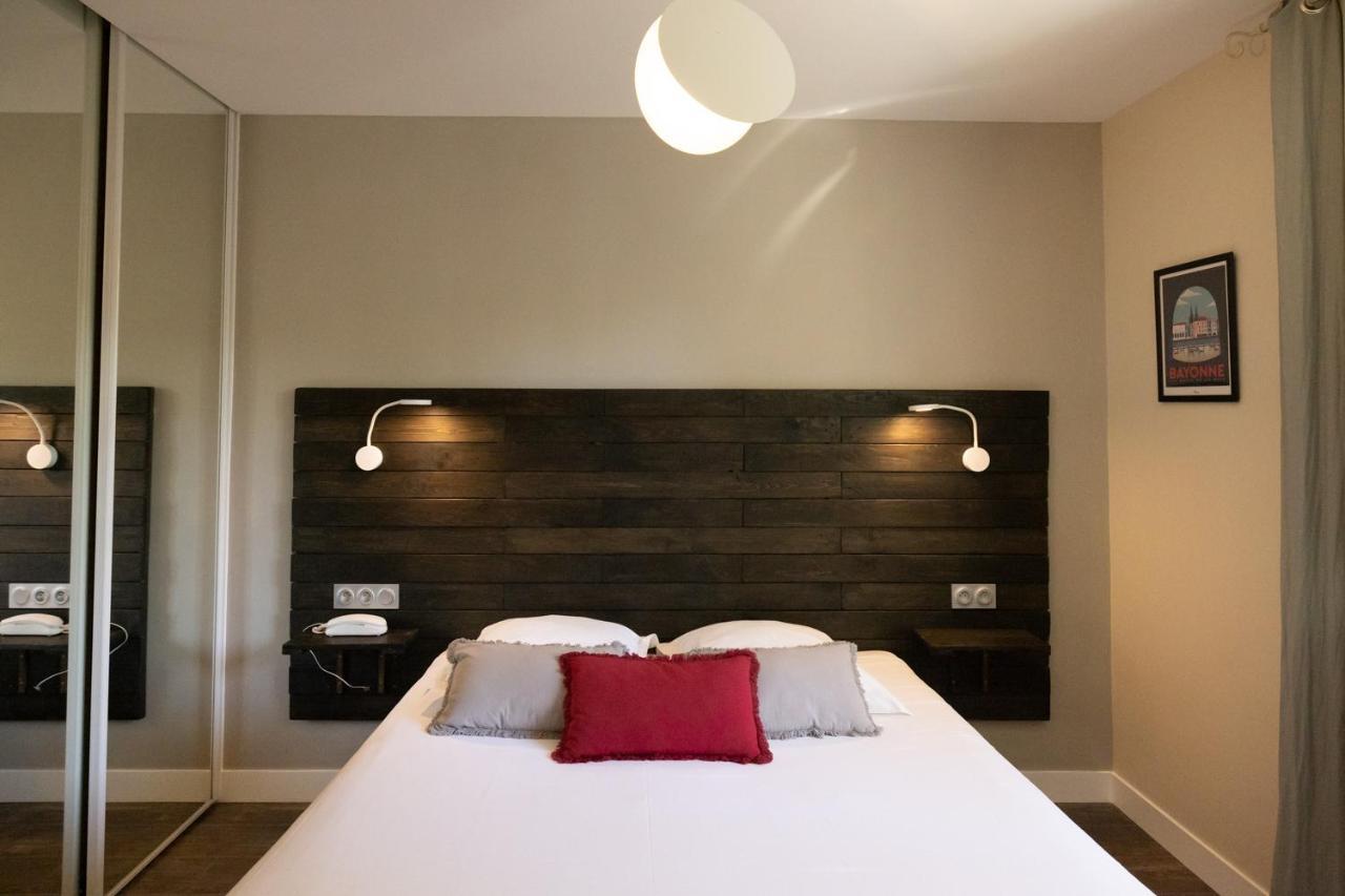 Logis Hotel St Sylvestre Aldudes Buitenkant foto